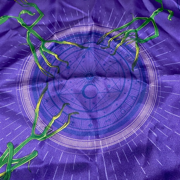 Fantastic Beasts Bowtruckle Pocket Square Newt Scamander’s Pickett - Picture 3 of 6